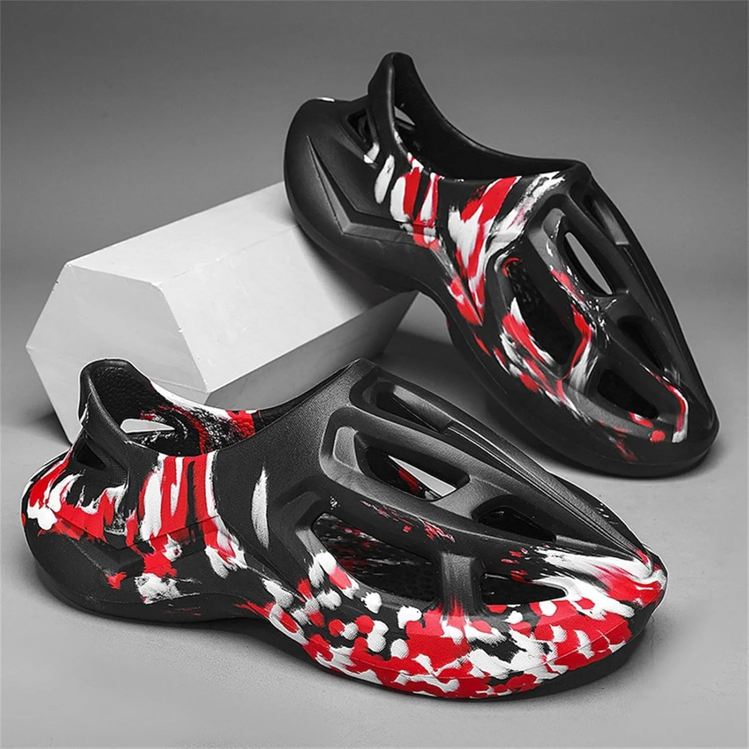 Foam Runners for Men Non-Slip Quick-Drying Outdoor Pillows Shoes Slip-On Soft Beach Sandals Walking Breathable Couple Sneakers Fashion Thick Slippers