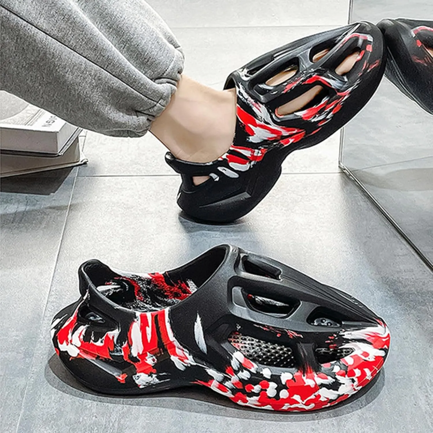 Foam Runners for Men Non-Slip Quick-Drying Outdoor Pillows Shoes Slip-On Soft Beach Sandals Walking Breathable Couple Sneakers Fashion Thick Slippers