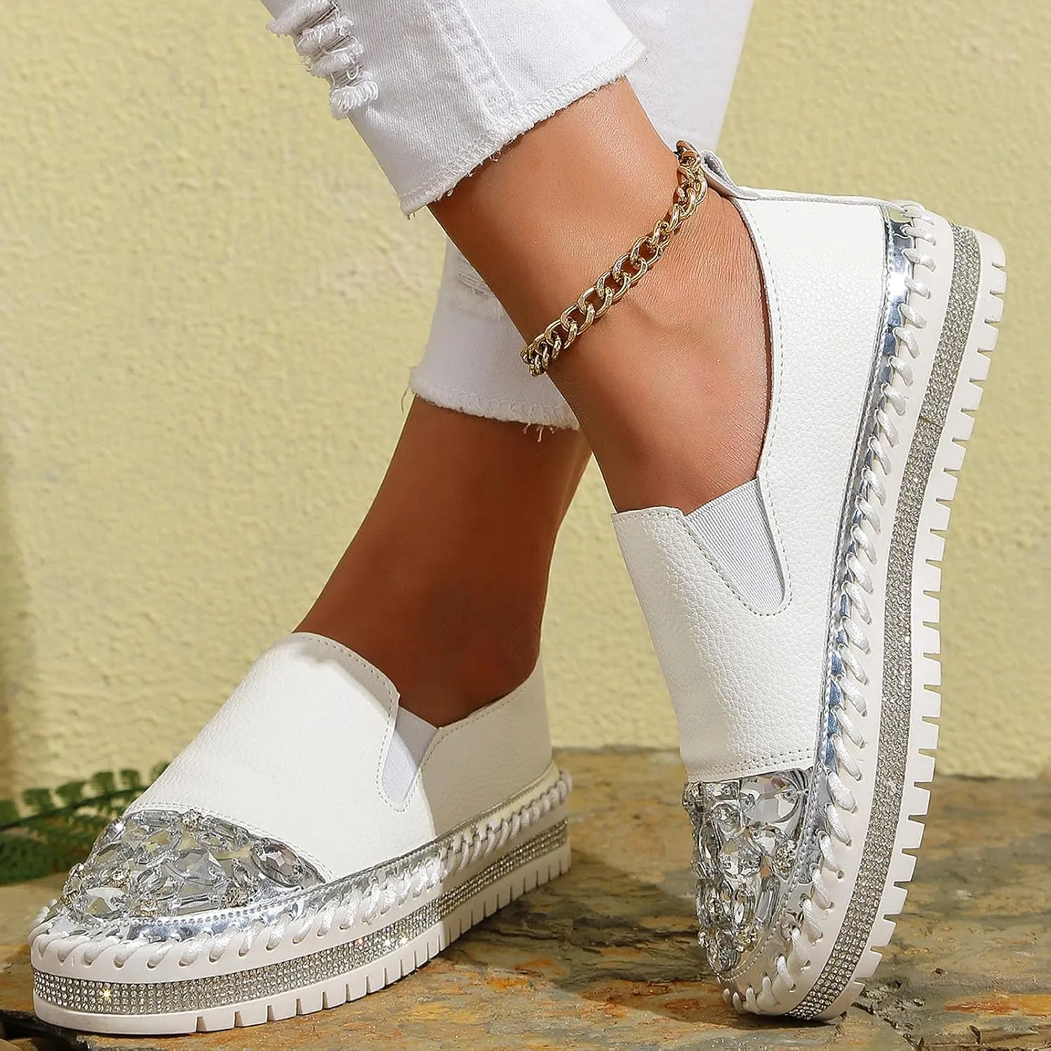 Ladies Fashion Solid Leather Panel with Rhinestone Decoration Thick Sole Casual Single Casual Classic Shoes for Men