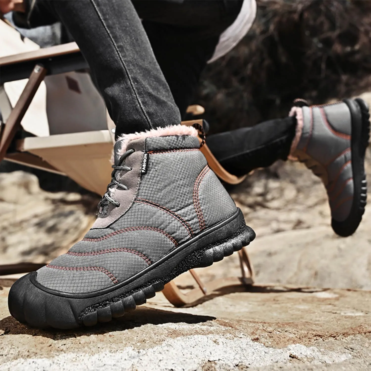 MEBAMY Men's Snow Boots Lightweight Black Hiking Winter Boots Fur Lined Anti-slip Cold Weather Shoes Furry Outdoor Snow Boot