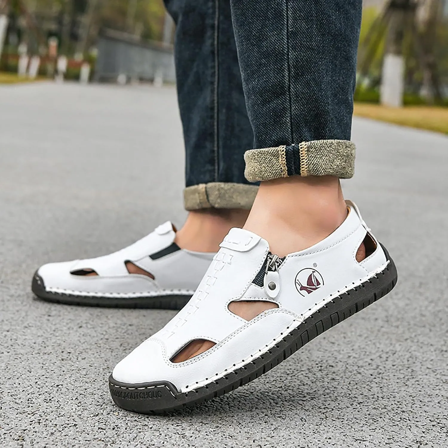 Mens Leather Sandals Hollow Closed Toe Summer Outdoor Casual Beach Shoes Casual Sports Sandals
