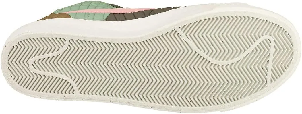 Nike Mens Blazer Mid 77 Premium Lifestyle Sneakers