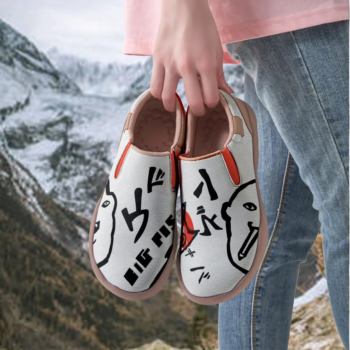 Onehorse Women's Graffiti Painted Shoes Walking Travel Casual Loafers Lightweight Comfort Slip-On Fashion Sneakers
