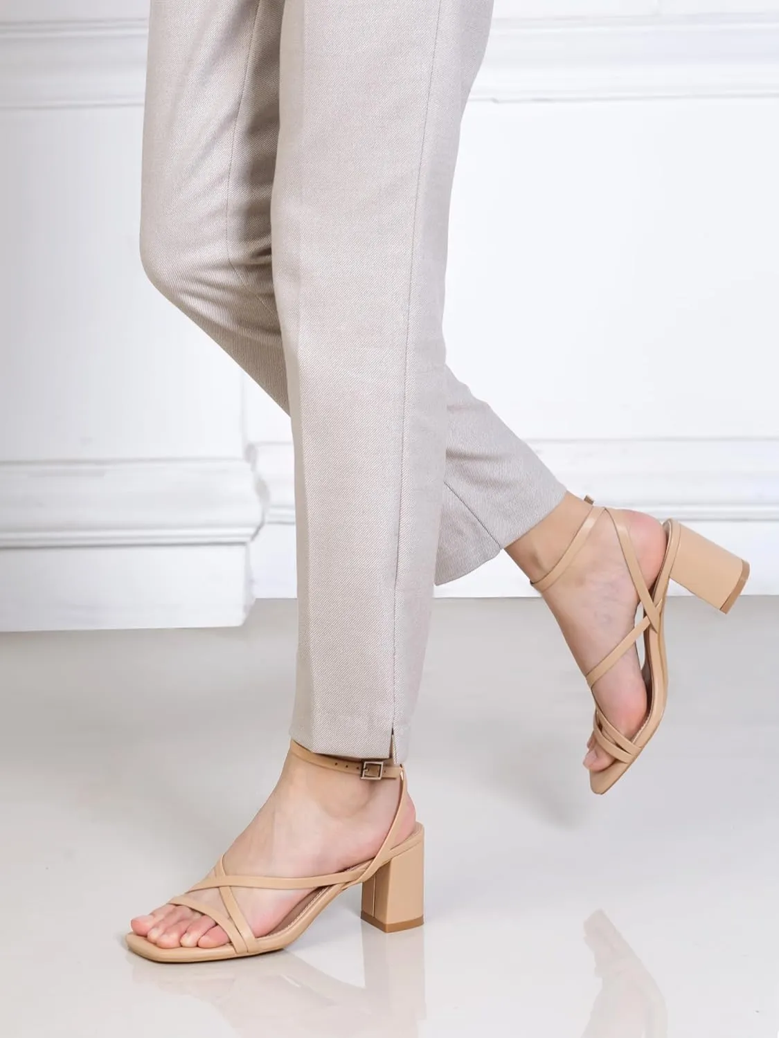 Shoe'N Tale Strappy Heels for Women Block Chunky Heels Open Square Toe Ankle Strap Buckle Sandals