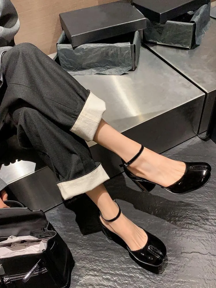 Tabi Shoes Leather Split Toe Mary Janes Sandals Alternative Non Slip Breathable Cute Y2K Kawaii Fashion Trendy Elegant Dressy Pumps Office Business Summer Fall Outdoors Rave Beach