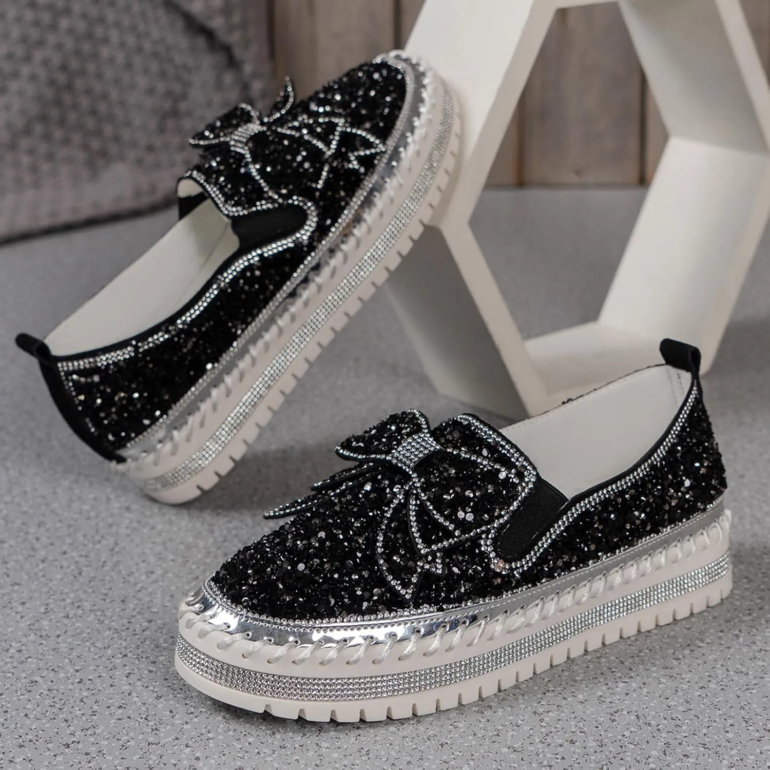Thick Soft Platform Loafers for Women Sparkly Rhinestone Bow Decoration Single Shoes Elegant Banquet Casual Shoes Canvas