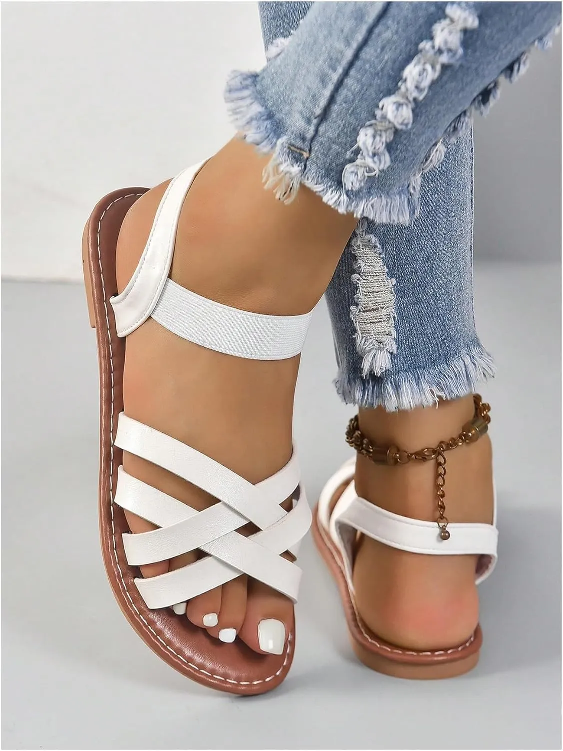 Verdusa Women's PU Leather Crisscross Flats Sandals Open Toe Outdoor Sandal