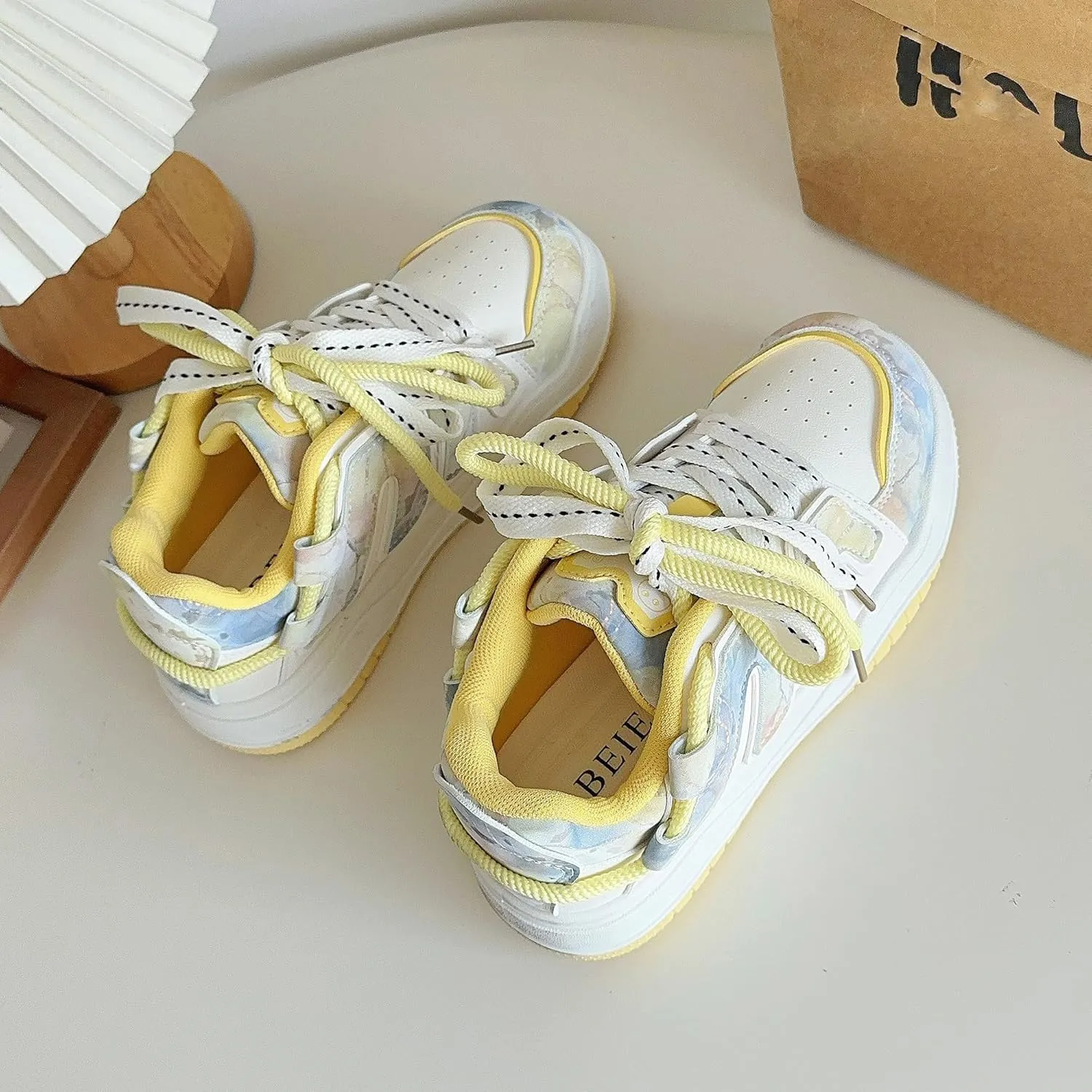 Women's Platform Sneakers Breathable Skate-Inspired Casual Shoes Lightweight Perforated PU Upper Walking Shoes
