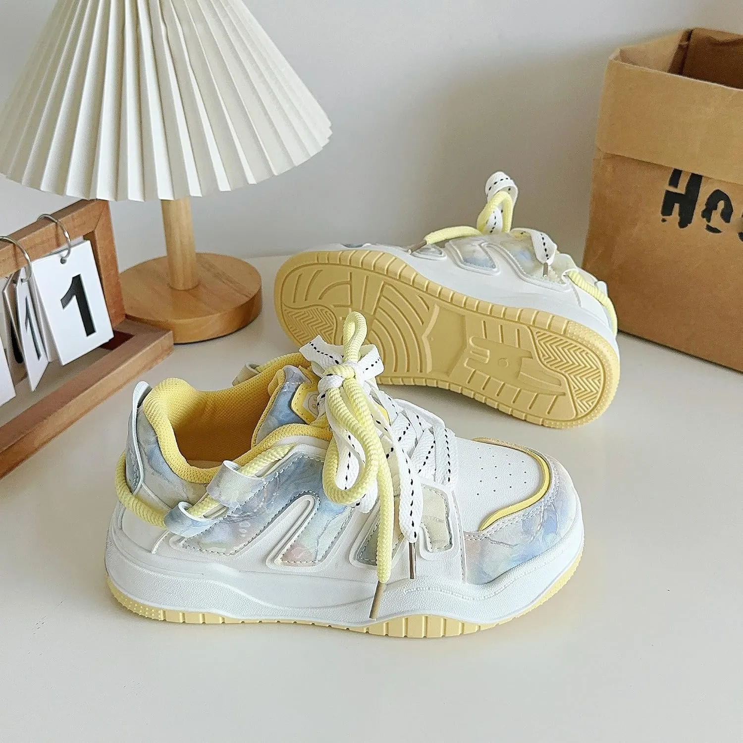 Women's Platform Sneakers Breathable Skate-Inspired Casual Shoes Lightweight Perforated PU Upper Walking Shoes